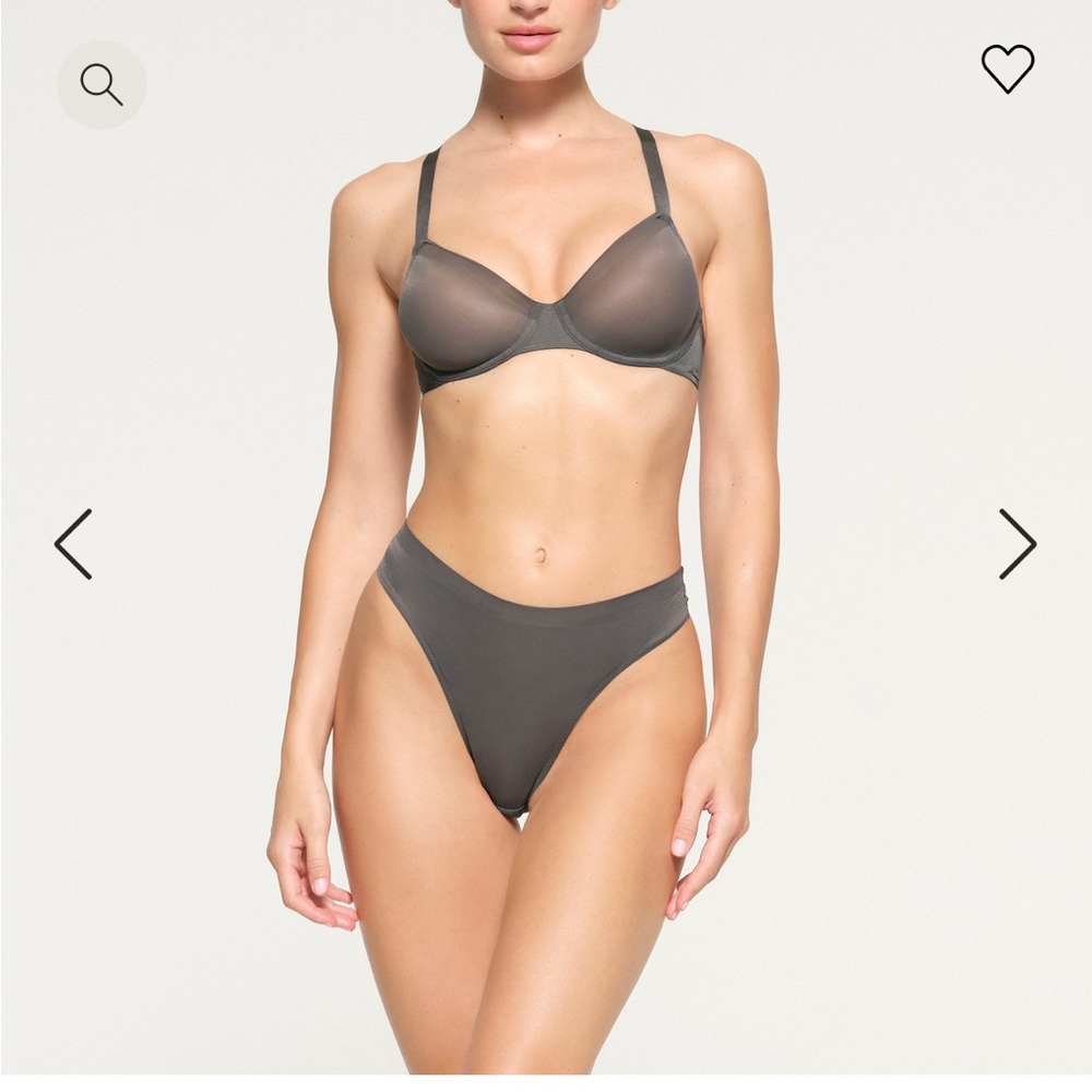 TARGET Heather Grey Unlined Underwire Smooth No-Show Demi Seamless Bra Lingerie
